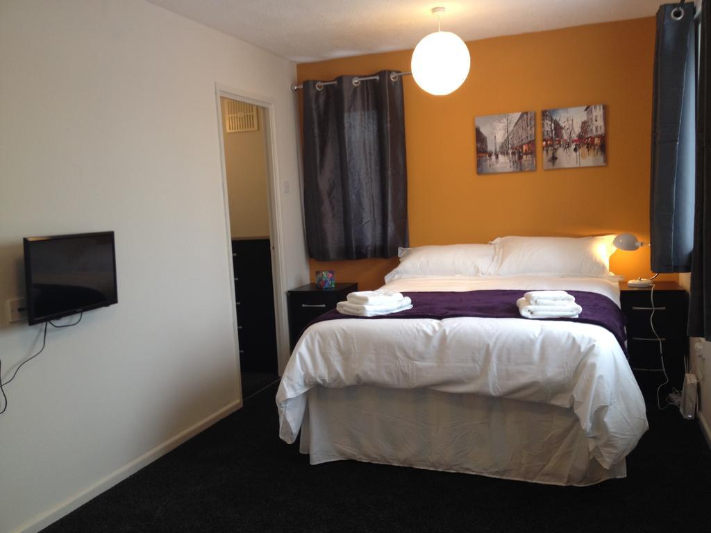 Armitage Way Holiday Apartment - Perfect To Self Isolate Cambridge  Bagian luar foto
