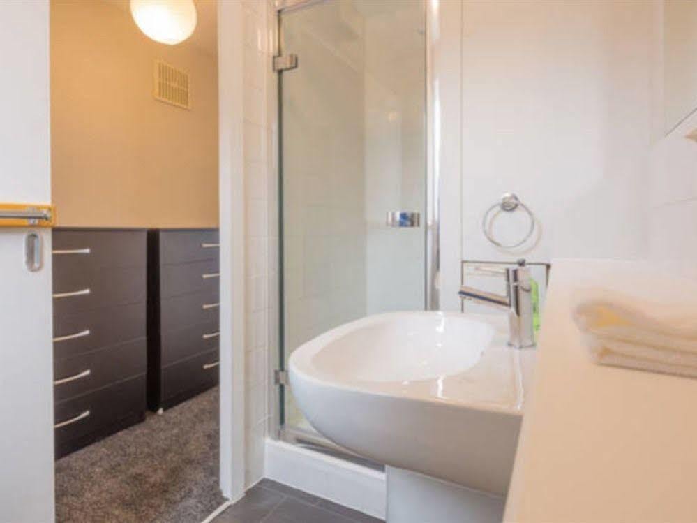 Armitage Way Holiday Apartment - Perfect To Self Isolate Cambridge  Bagian luar foto